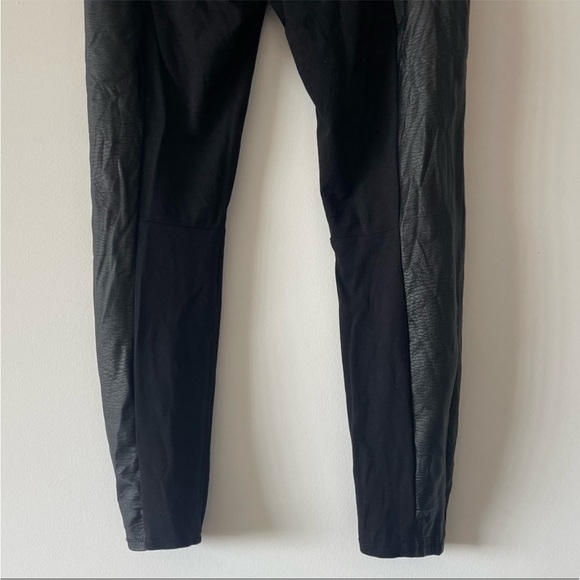 BISOU BISOU by Michele Bohbot black leggings w/
faux leather details. Large - Picture 7 of 15